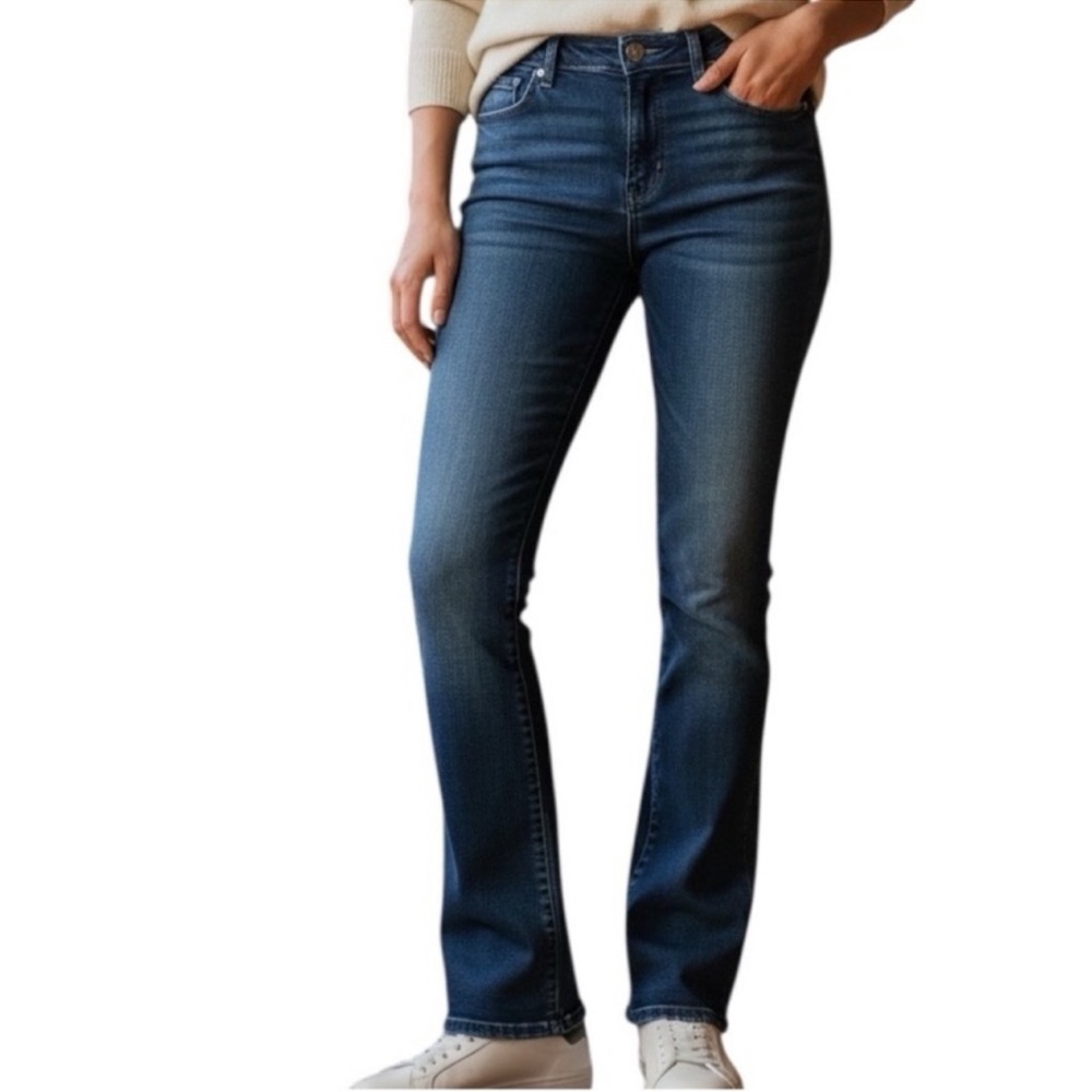 American Eagle Dark Blue Boot Cut Women’s Mid Rise Denim Jeans